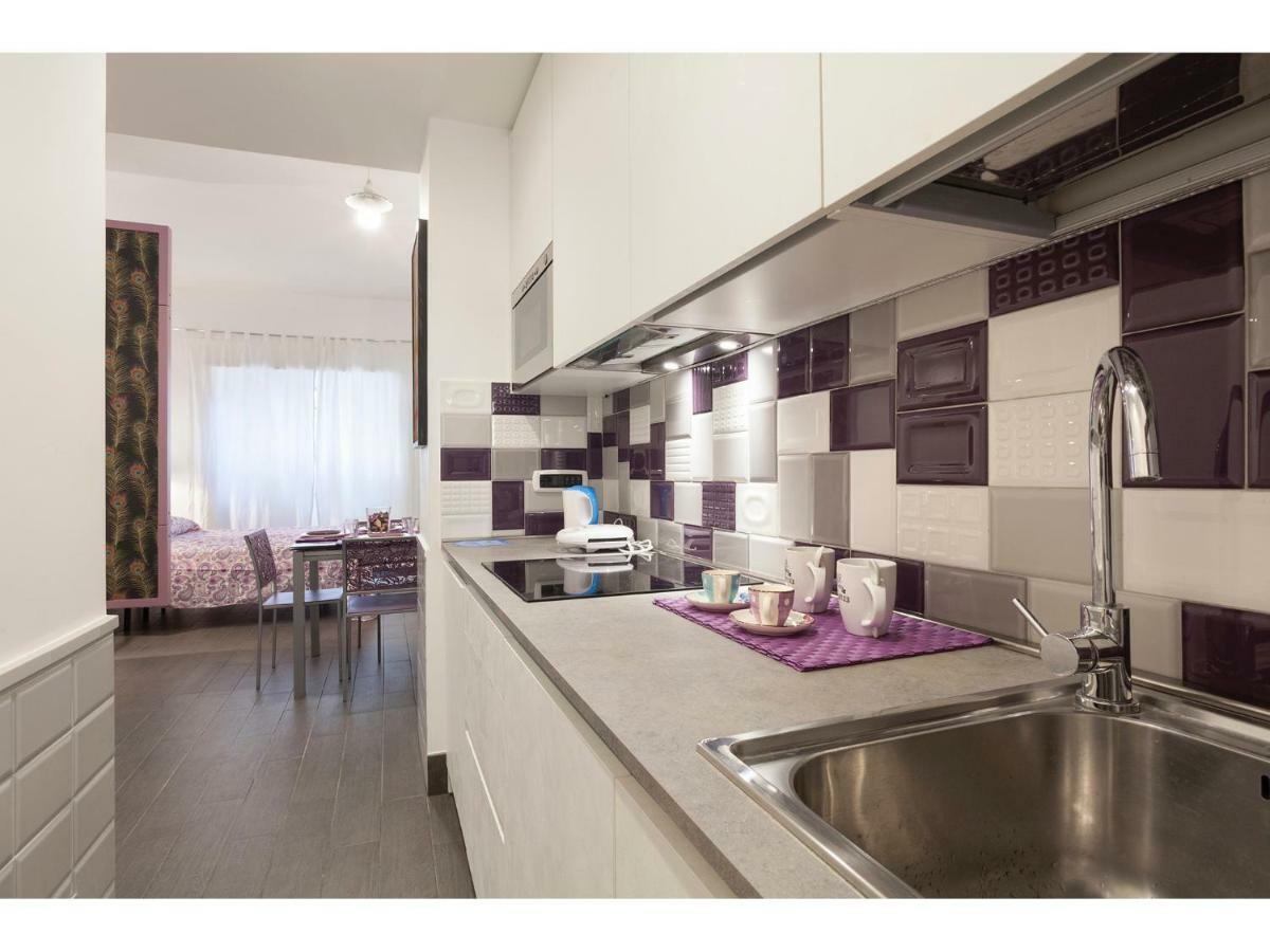 My Purple Apartment In The Center Of 로마 외부 사진